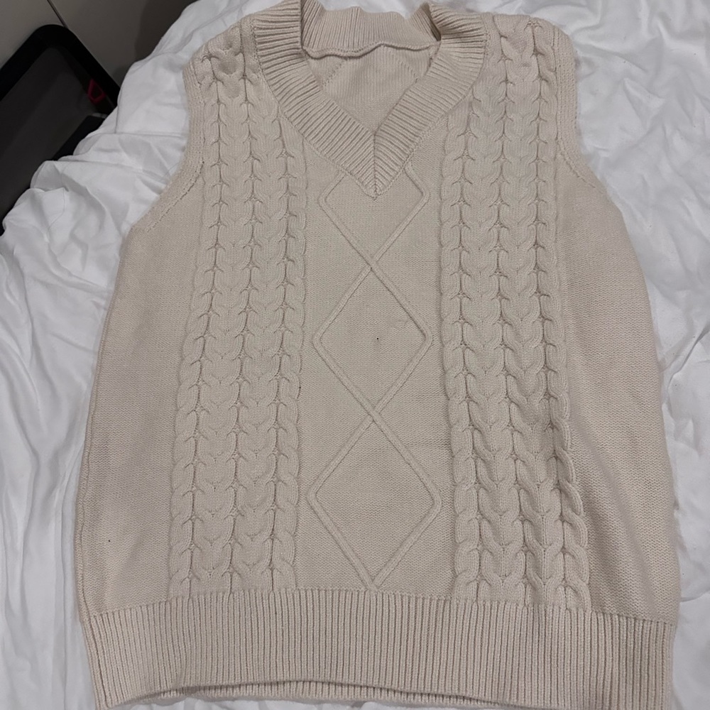 Beige Knitted sweater V neck M